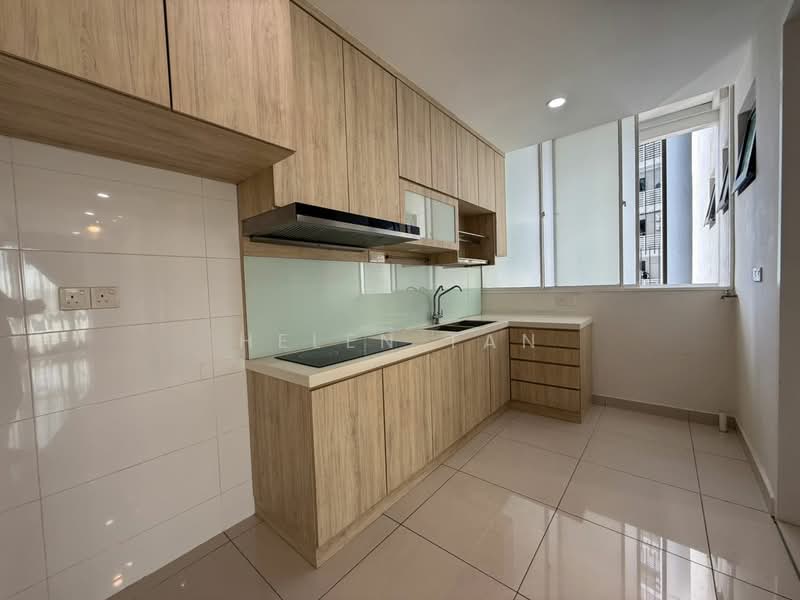 Service Residence for Sale at H2O Residences - Helen Tan - Kitchen - PropertyGuru.com.my