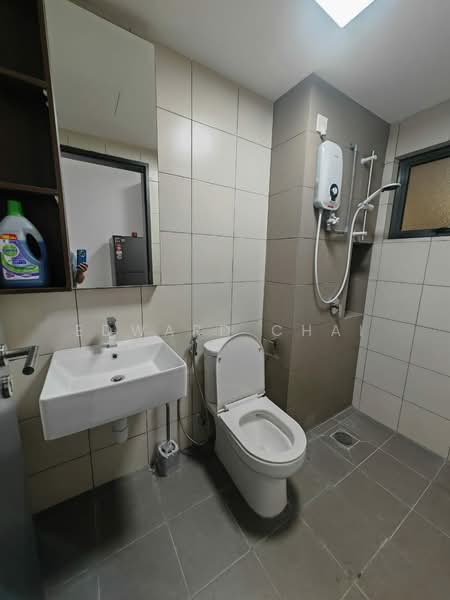 Servis Apartment untuk Disewa di D'Quince Residences - Edward Chai - Bathroom - PropertyGuru.com.my