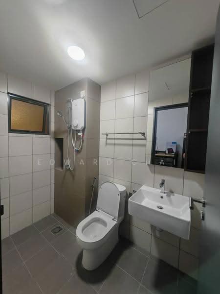 Kediaman Servis untuk Disewa di D'Quince Residences - Edward Chai - Bathroom - PropertyGuru.com.my