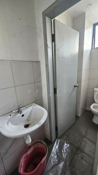 Shop / Office for Sale in Bukit Mertajam (Penang) - Darren Cham - Bathroom - PropertyGuru.com.my