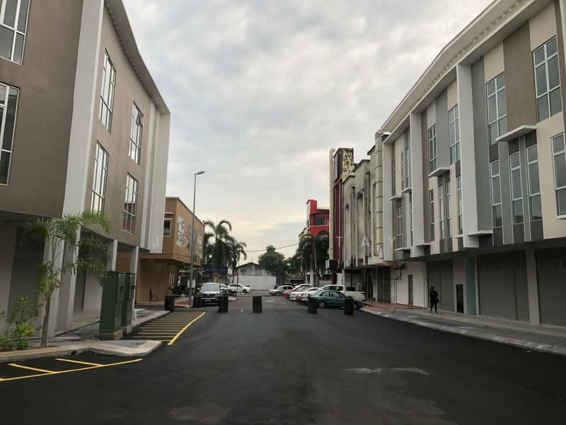 Kedai untuk Disewa di Taman Emas (Dengkil) - Joanna Tay - PropertyGuru.com.my