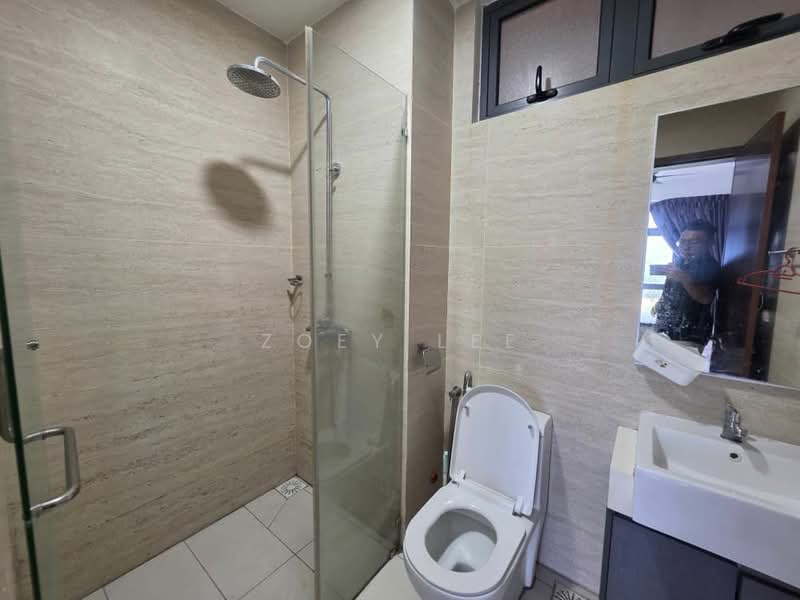 Service Residence for Sale at Crescent Bay Suites (Teluk Bayu) - Zoey Lee - Bathroom - PropertyGuru.com.my