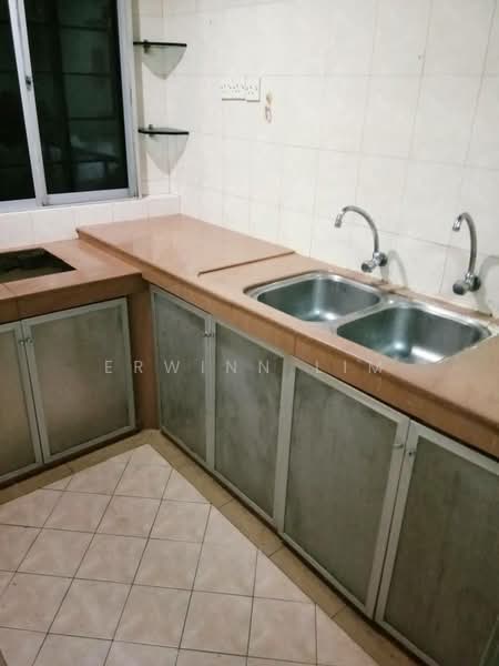 Apartment for Rent at Sri Pinang Apartment - Erwinn Lim - Kitchen - PropertyGuru.com.my