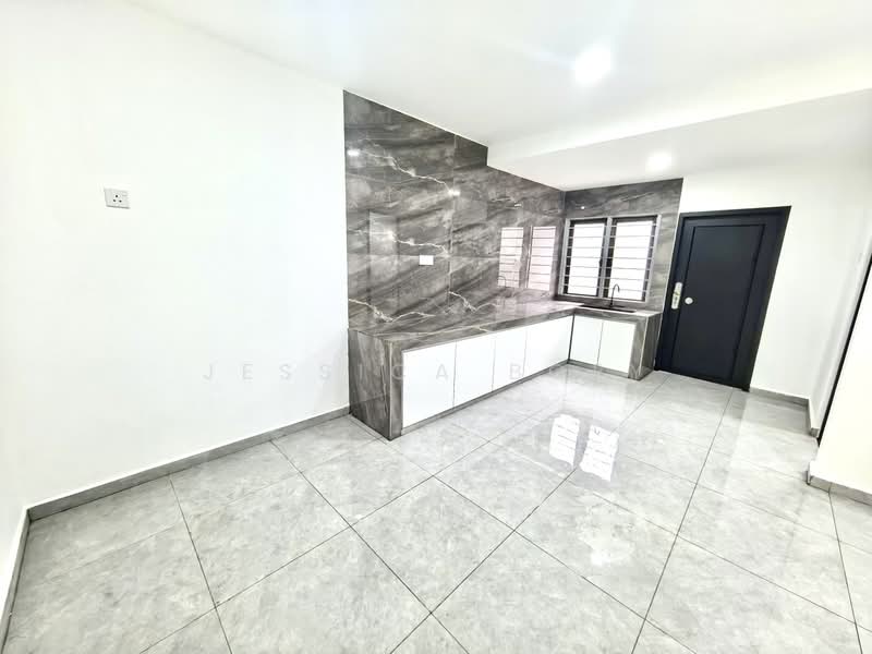 Rumah Teres 2 Tingkat untuk Dijual di Taman Ungku (Johor Bahru) - Jessica Boey - Kitchen - PropertyGuru.com.my