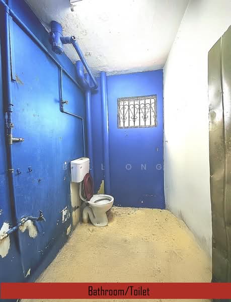 Flat for Sale at Flat Bandar Selesa Jaya @ Jalan Silat Gayong - Bill Ong - Bathroom - PropertyGuru.com.my