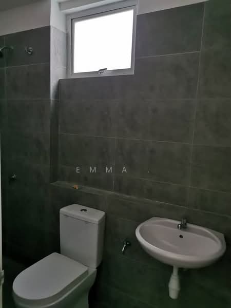 Rumah Teres 2 Tingkat untuk Disewa di Dengkil (Selangor) - Emma . - Bathroom - PropertyGuru.com.my