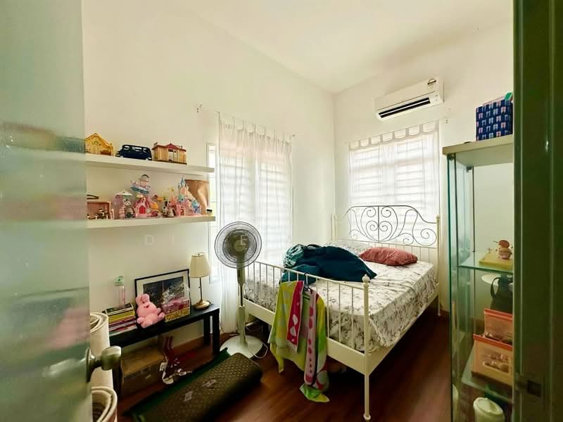 3-storey Terraced House for Sale in Ampang (Selangor) - Dinie Akmal - PropertyGuru.com.my