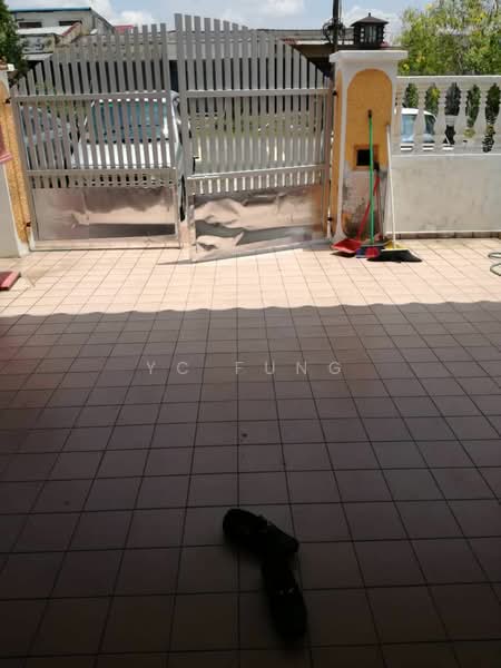 Rumah Teres 1.5 Tingkat untuk Disewa di Taman Sri Skudai (Skudai) - YC Fung - Exterior - PropertyGuru.com.my