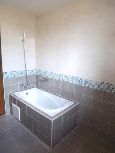 Zero-Lot Bungalow for Sale in Bukit Rahman Putra (Sungai Buloh) - Eunice Lai - Bathroom - PropertyGuru.com.my