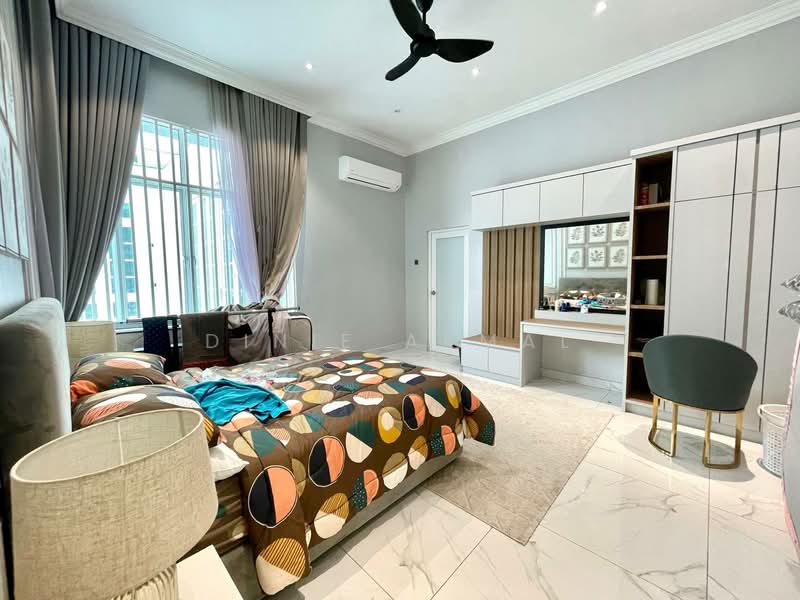Bungalow for Sale in Kajang (Selangor) - Dinie Akmal - Bedroom - PropertyGuru.com.my