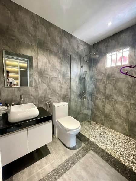 Bungalow for Sale in Kajang (Selangor) - Dinie Akmal - Bathroom - PropertyGuru.com.my