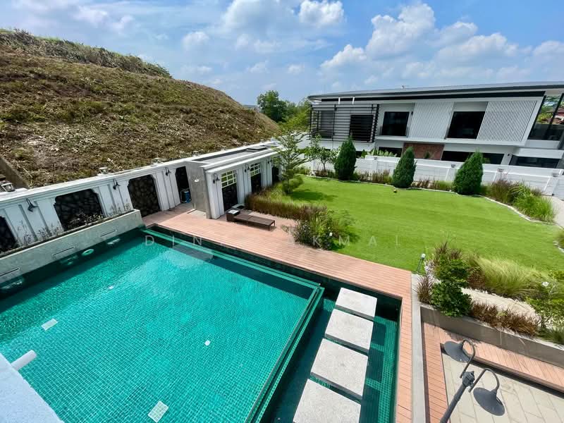 Bungalow for Sale in Kajang (Selangor) - Dinie Akmal - Exterior - PropertyGuru.com.my