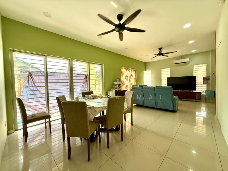 Rumah Teres 3 Tingkat untuk Dijual di Bandar Bukit Puchong (Puchong) - Dinie Akmal - PropertyGuru.com.my