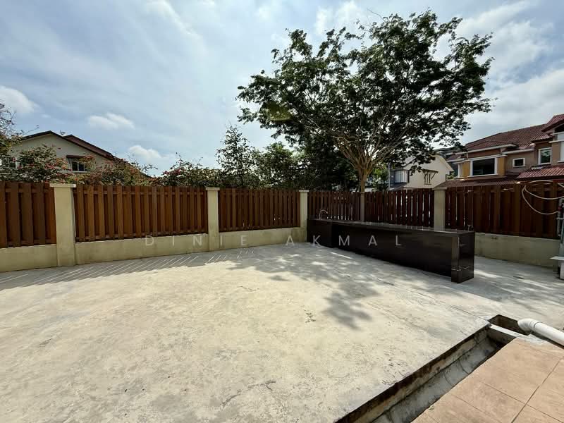 Rumah Teres 3 Tingkat untuk Dijual di Bandar Bukit Puchong (Puchong) - Dinie Akmal - PropertyGuru.com.my