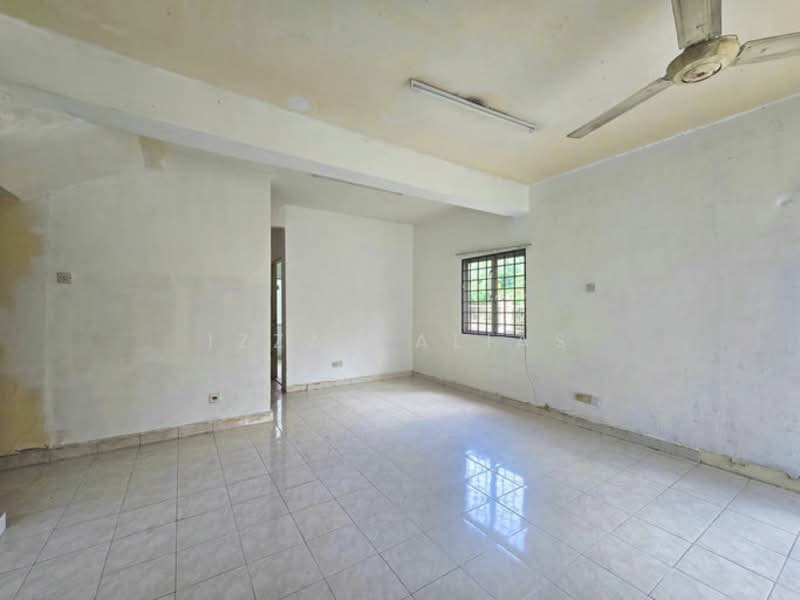 Rumah Teres 2 Tingkat untuk Dijual di Bandar Seri Putra (Bangi) - Izzah Alias - PropertyGuru.com.my