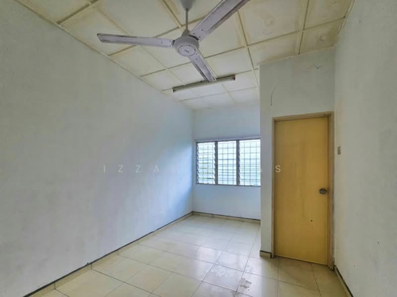 Rumah Teres 2 Tingkat untuk Dijual di Bandar Seri Putra (Bangi) - Izzah Alias - PropertyGuru.com.my