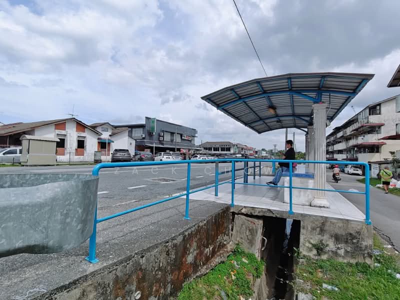 Flat for Sale at Flat Taman Ungku Tun Aminah - Zack Chow - Exterior - PropertyGuru.com.my
