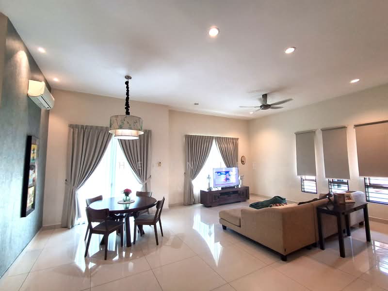 Semi-Detached House for Sale in Taman Kluang Indah (Kluang) - Helen Lee - Living Room - PropertyGuru.com.my
