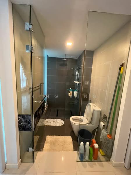Service Residence for Sale at Tropicana Avenue - Bing Bing - Bathroom - PropertyGuru.com.my