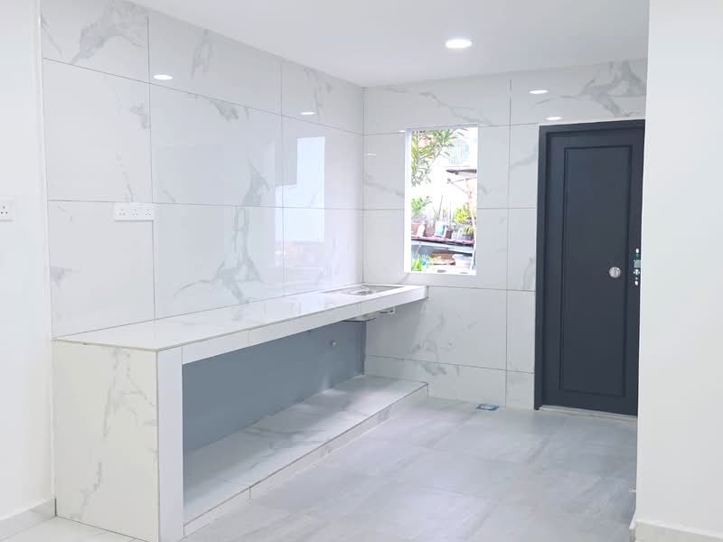 Rumah Teres 1 Tingkat untuk Dijual di Taman Puteri Wangsa (Ulu Tiram) - Kino Jaw - Kitchen - PropertyGuru.com.my