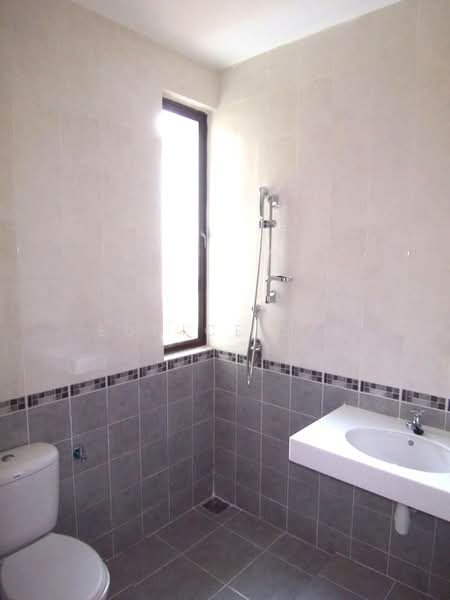 Bungalow for Sale in Bukit Rahman Putra (Sungai Buloh) - Eunice Lai - Bathroom - PropertyGuru.com.my