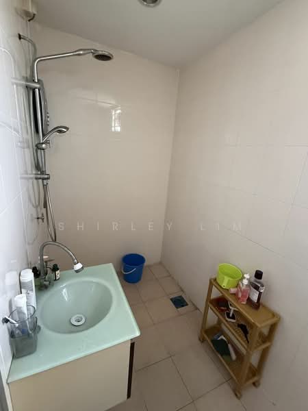 Shop for Sale in Taman Ungku Tun Aminah (Skudai) - Shirley Lim - Bathroom - PropertyGuru.com.my