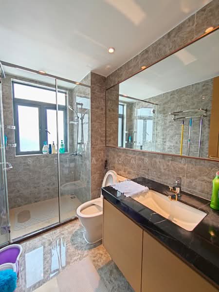 Condominium for Rent at R&F Princess Cove Phase 2-Seine Region - Stella Narita - Bathroom - PropertyGuru.com.my
