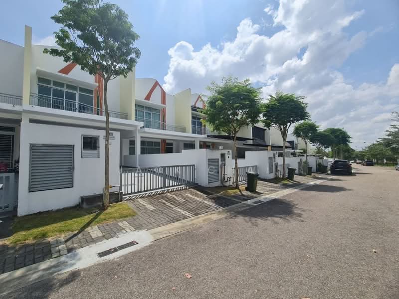 2-storey Terraced House for Sale in Taman Mount Austin (Tebrau) - Jack Chai - PropertyGuru.com.my