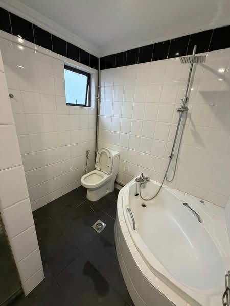 Kondominium untuk Disewa di Kiara Park - KK Chia - Bathroom - PropertyGuru.com.my