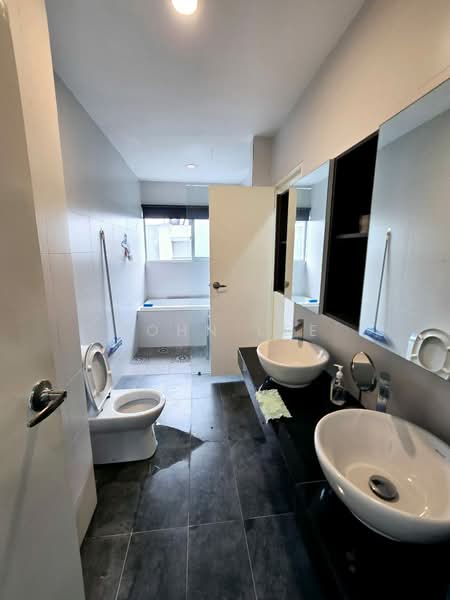 Kondominium untuk Dijual di Elevia Residences - John Lee - Bathroom - PropertyGuru.com.my