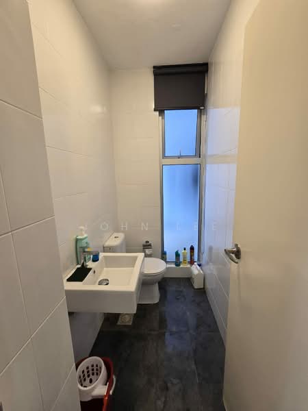 Kondominium untuk Dijual di Elevia Residences - John Lee - Bathroom - PropertyGuru.com.my