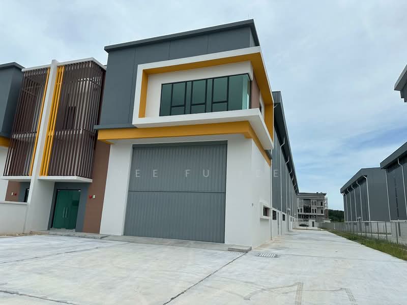Warehouse for Rent in Puncak Alam (Selangor) - Yee Fu Yee - Exterior - PropertyGuru.com.my