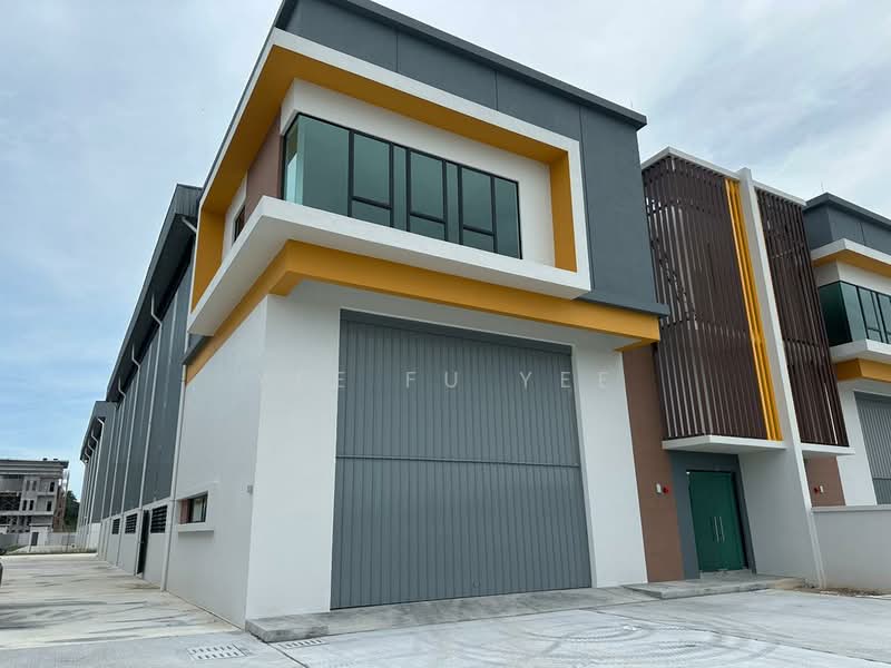 Warehouse for Rent in Puncak Alam (Selangor) - Yee Fu Yee - Exterior - PropertyGuru.com.my