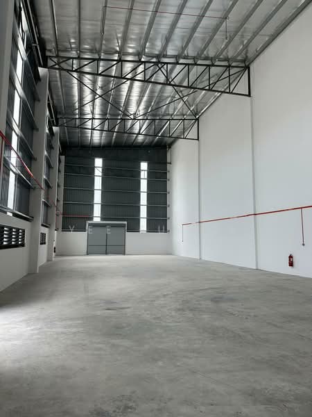 Warehouse for Rent in Puncak Alam (Selangor) - Yee Fu Yee - Interior - PropertyGuru.com.my
