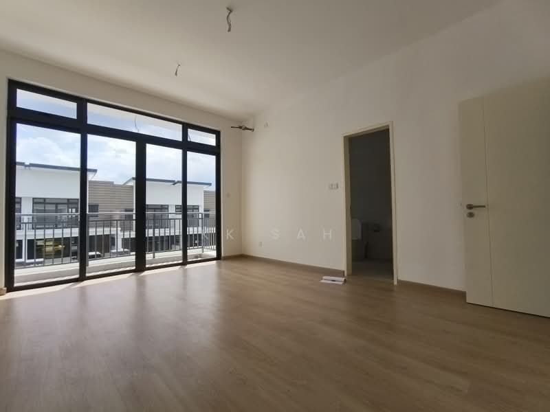 2-storey Terraced House for Sale in Semenyih (Selangor) - KK Sah - Living Room - PropertyGuru.com.my