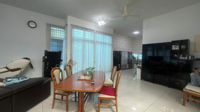 Bungalow for Rent in Taman Desa Tebrau (Tebrau) - Cheryl Tey - Dining Room - PropertyGuru.com.my