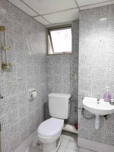 Apartment for Rent at BJ Court Apartment - Weng Sern - Bathroom - PropertyGuru.com.my