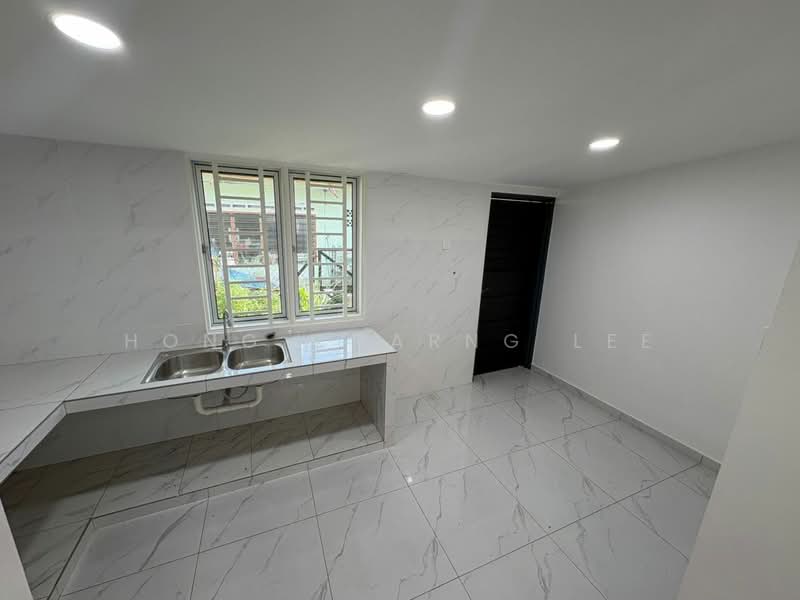1-storey Terraced House for Rent in Tampoi (Johor) - Hong Charng Lee - Kitchen - PropertyGuru.com.my
