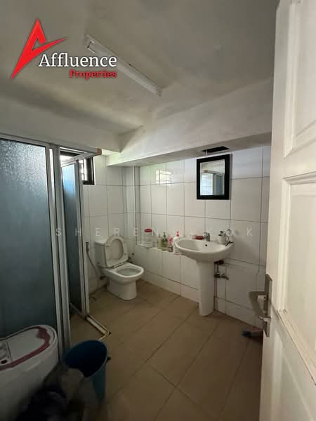 Rumah Banglo untuk Dijual di Stapok (Kuching) - Sherene Kok - Bathroom - PropertyGuru.com.my