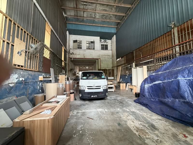 Kilang untuk Disewa di Taman Mount Austin (Tebrau) - Rene Tew - PropertyGuru.com.my