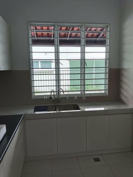 Semi-Detached House for Rent in Seri Kembangan (Selangor) - HL Lau - Kitchen - PropertyGuru.com.my