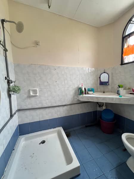 Rumah Teres 2 Tingkat untuk Dijual di Taman Kulim Perdana (Kulim) - Aswad . - Bathroom - PropertyGuru.com.my