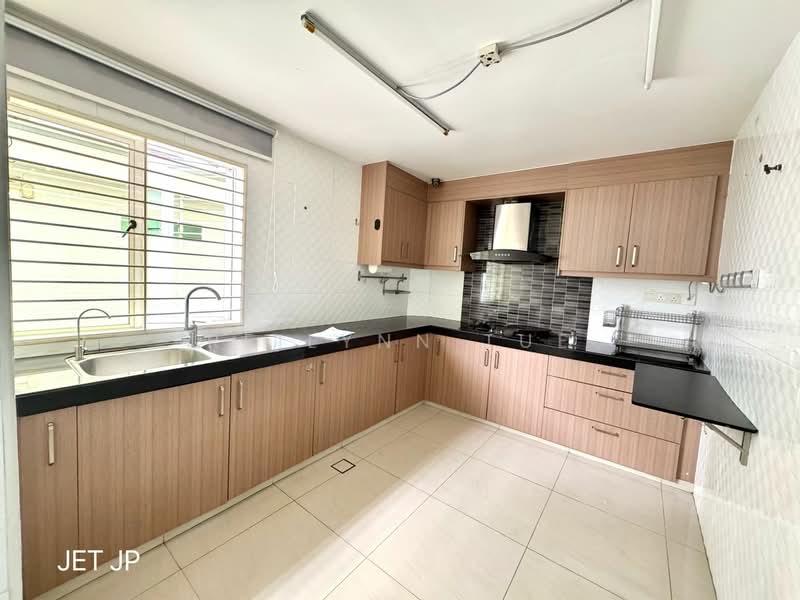 Rumah Teres untuk Dijual di Bandar Botanic (Klang) - Reilynn Tue - Kitchen - PropertyGuru.com.my