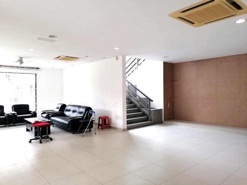 Bungalow for Sale in Bukit Rahman Putra (Sungai Buloh) - Eunice Lai - Living Room - PropertyGuru.com.my