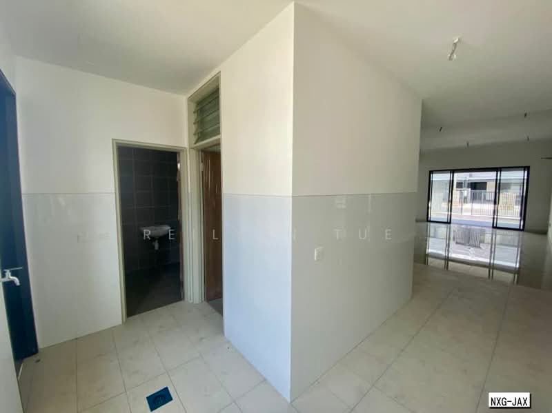 2-storey Terraced House for Sale in Bandar Bukit Raja (Klang) - Reilynn Tue - Bathroom - PropertyGuru.com.my