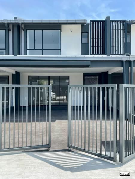 2-storey Terraced House for Sale in Bandar Bukit Raja (Klang) - Reilynn Tue - Exterior - PropertyGuru.com.my