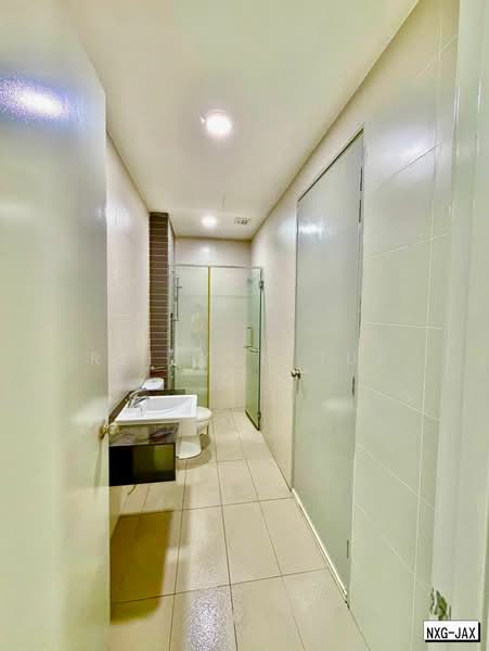 2.5-storey Terraced House for Sale in Bandar Bukit Raja (Klang) - Reilynn Tue - Bathroom - PropertyGuru.com.my