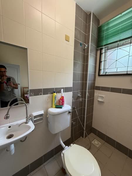Rumah Teres 2 Tingkat untuk Disewa di Putrajaya (Putrajaya) - NoraFizah Gapar - Bathroom - PropertyGuru.com.my