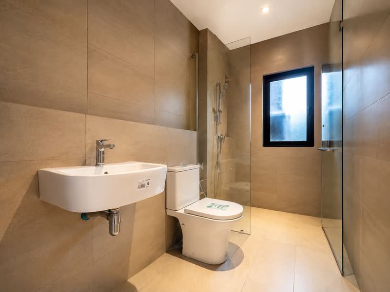 Bungalow for Sale in Seri Kembangan (Selangor) - Ivan . - Bathroom - PropertyGuru.com.my