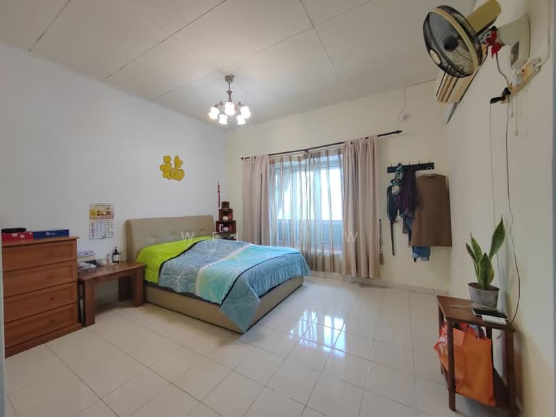 Terraced House for Sale in Bandar Putra Permai (Seri Kembangan) - Wei Liew - Bedroom - PropertyGuru.com.my